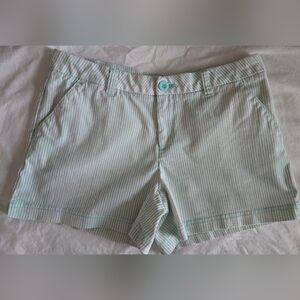 Ladies bcg Shorts Mid Rise Sz 8 Light Green And White Stripes Euc